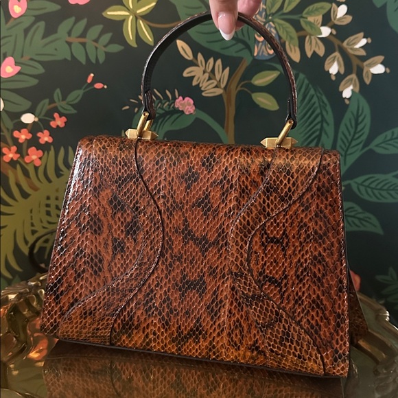 ON HOLD 🏆 Gucci Exotic Python Tiger Osiride (Oh-sear-ee-day) Circa 2017 - Picture 5 of 15